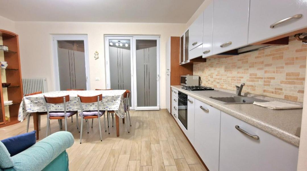 Chiara Pool Apartment Bardolino Kültér fotó